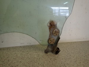 SUBARU LEGACY OUTBACK 03-06 SZYBA DRZWI PRZEDNIA LEWA 2/3 MINIATURA