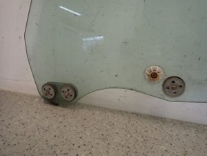 SUBARU LEGACY OUTBACK 03-06 SZYBA DRZWI PRZEDNIA LEWA 3/3 MINIATURA