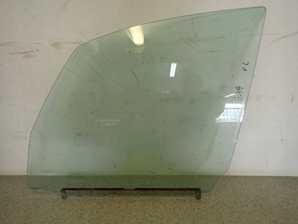SUZUKI SX4 06-12 SZYBA PRZEDNIA LEWA 1/2