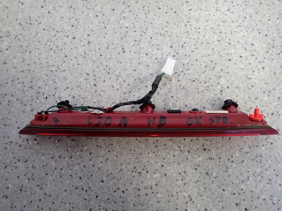 HYUNDAI i30 HB 07-12 LAMPA TRZECI STOP ŚWIATŁA 3/5