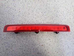 HYUNDAI i30 HB 07-12 LAMPA TRZECI STOP ŚWIATŁA 1/5 MINIATURA