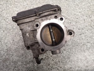 SUZUKI SX4 06-13 1.5 BENZYNA PRZEPUSTNICA