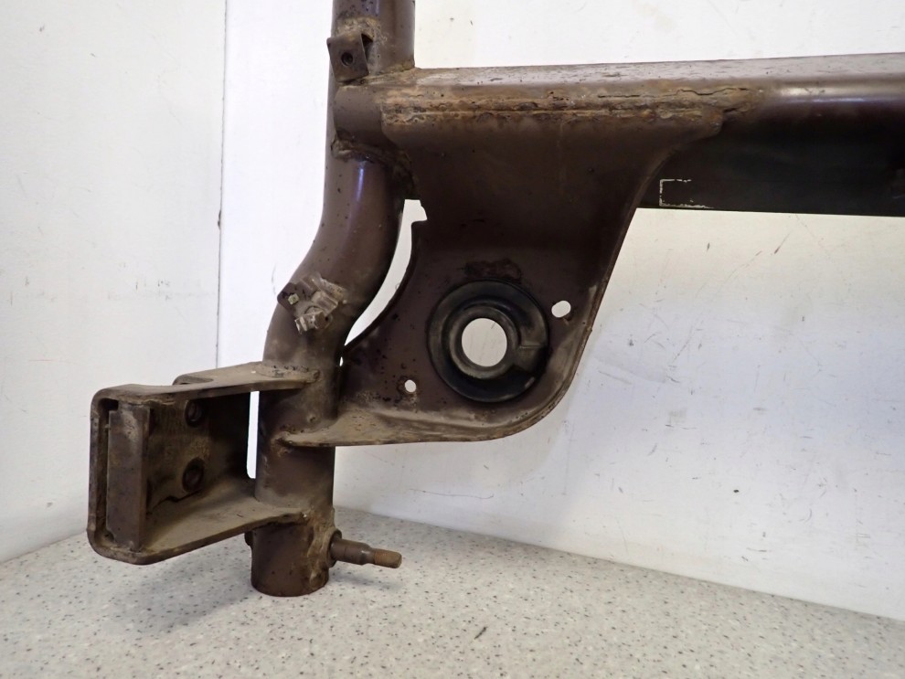 SUZUKI SWIFT 05- SPLASH 08- BELKA TYLNA ZAWIESZENIA GOŁA 6/9