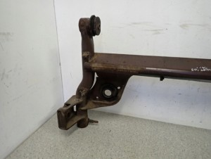 SUZUKI SWIFT 05- SPLASH 08- BELKA TYLNA ZAWIESZENIA GOŁA 3/9 MINIATURA