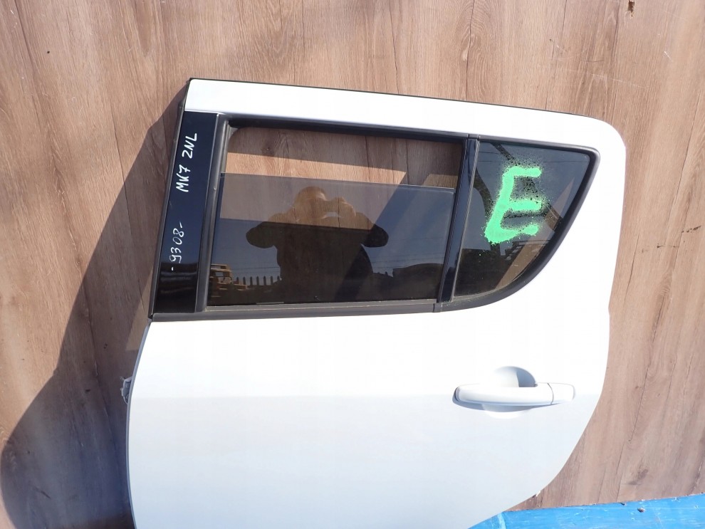 SUZUKI SWIFT MK7 5D 10-16 DRZWI TYLNE LEWE ZNL KOMPLETNE 2/13