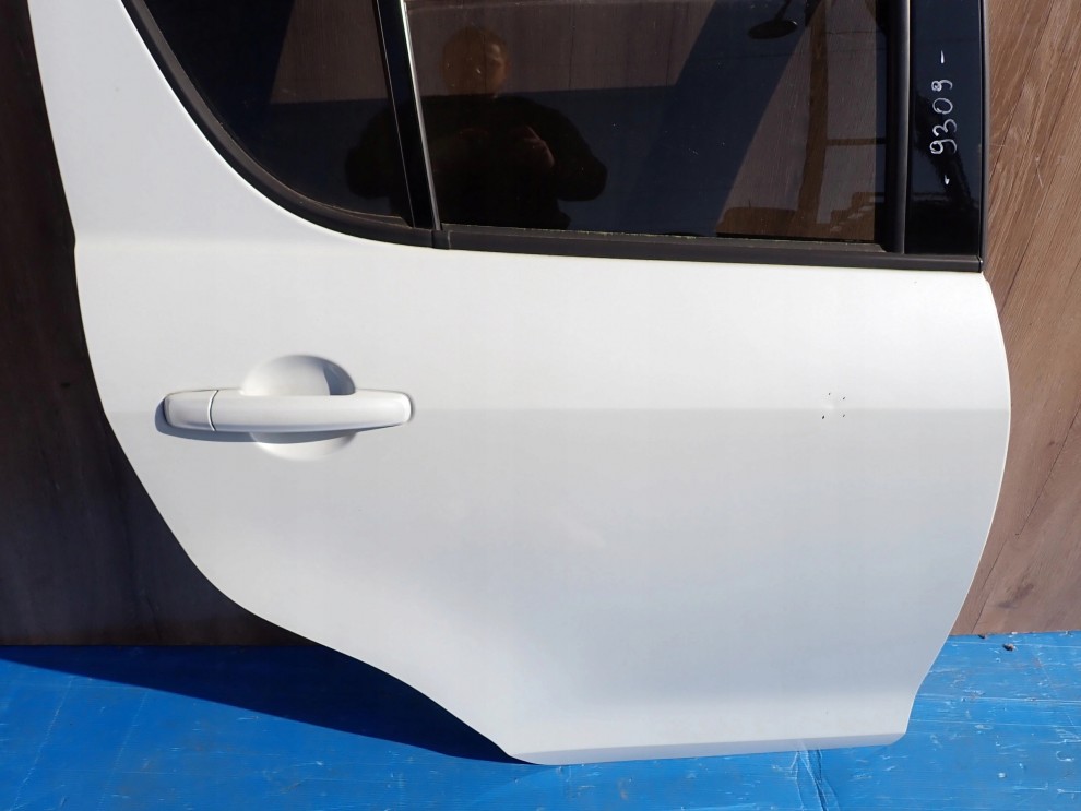 SUZUKI SWIFT MK7 5d 10-16 DRZWI TYLNE PRAWE ZNL KOMPLETNE 3/12