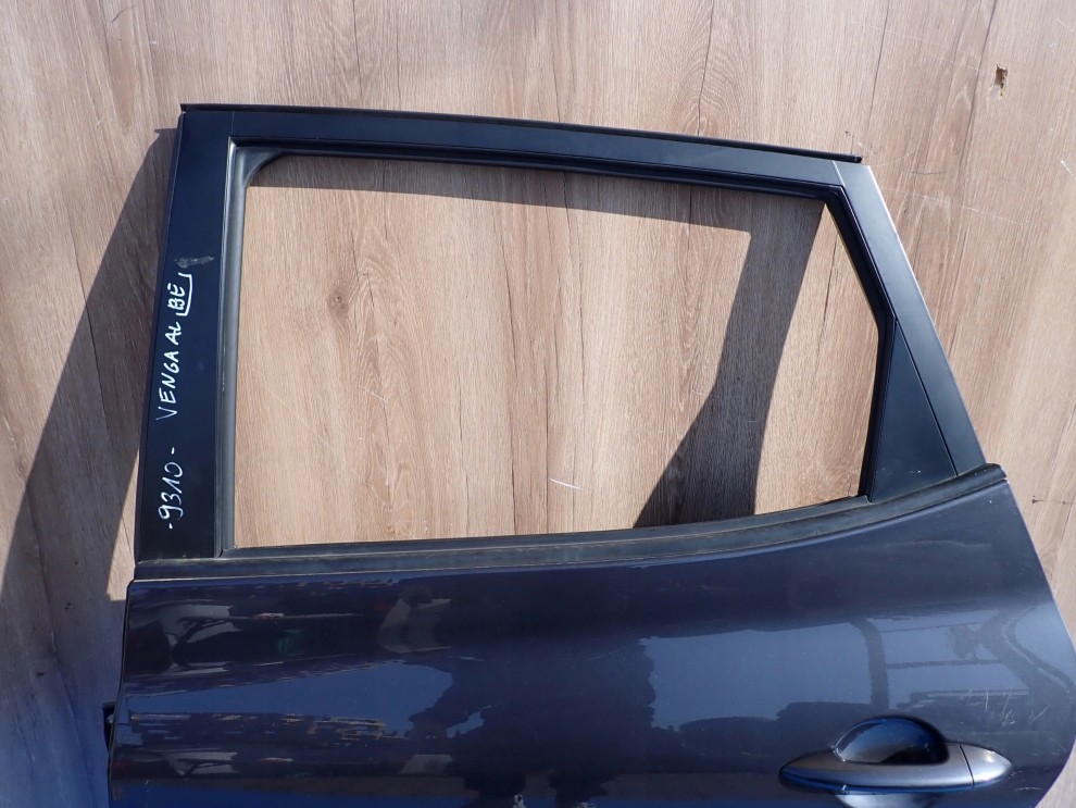 KIA VENGA 09- DRZWI TYLNE LEWE BE 2/12