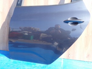 KIA VENGA 09- DRZWI TYLNE LEWE BE 6/12 MINIATURA