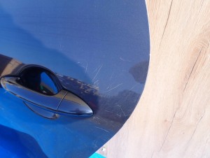 KIA VENGA 09- DRZWI TYLNE LEWE BE 9/12 MINIATURA