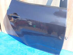 KIA VENGA 09- DRZWI TYLNE PRAWE BE 8/10 MINIATURA