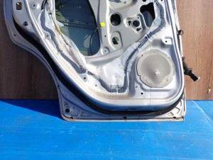 HONDA JAZZ III 08- DRZWI TYLNE LEWE NH700M 10/10 MINIATURA