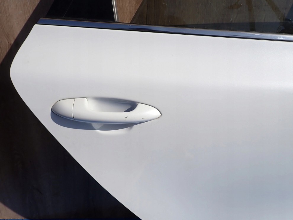 KIA CEED II KOMBI CW 12-17 DRZWI TYLNE PRAWE HW 4/9