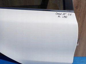 KIA CEED II KOMBI CW 12-17 DRZWI TYLNE PRAWE HW 5/9 MINIATURA