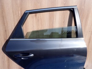 KIA CEED II KOMBI CW 12-17 DRZWI TYLNE PRAWE BE 2/13 MINIATURA