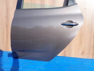 HYUNDAI IX20 HB 09- DRZWI TYLNE LEWE NSW 8/13 MINIATURA