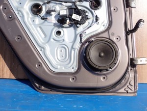 HYUNDAI IX20 HB 09- DRZWI TYLNE LEWE NSW 11/13 MINIATURA