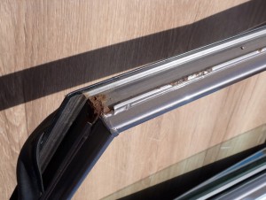 HYUNDAI IX20 HB 09- DRZWI TYLNE LEWE NSW 13/13 MINIATURA