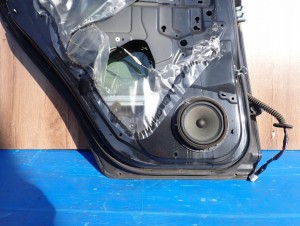 SUZUKI SWIFT 5d MK6 04-09 DRZWI TYLNE LEWE ZCE KOMPLETNE 11/11 MINIATURA