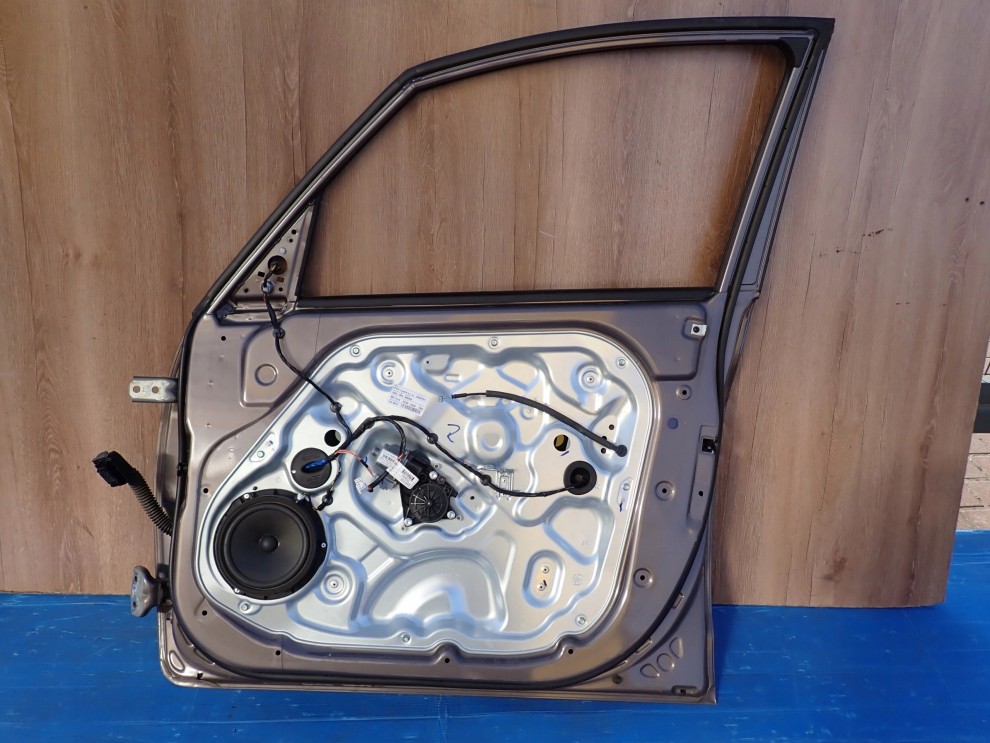 HYUNDAI IX20 HB 09- DRZWI PRZEDNIE PRAWE NSW 12/13