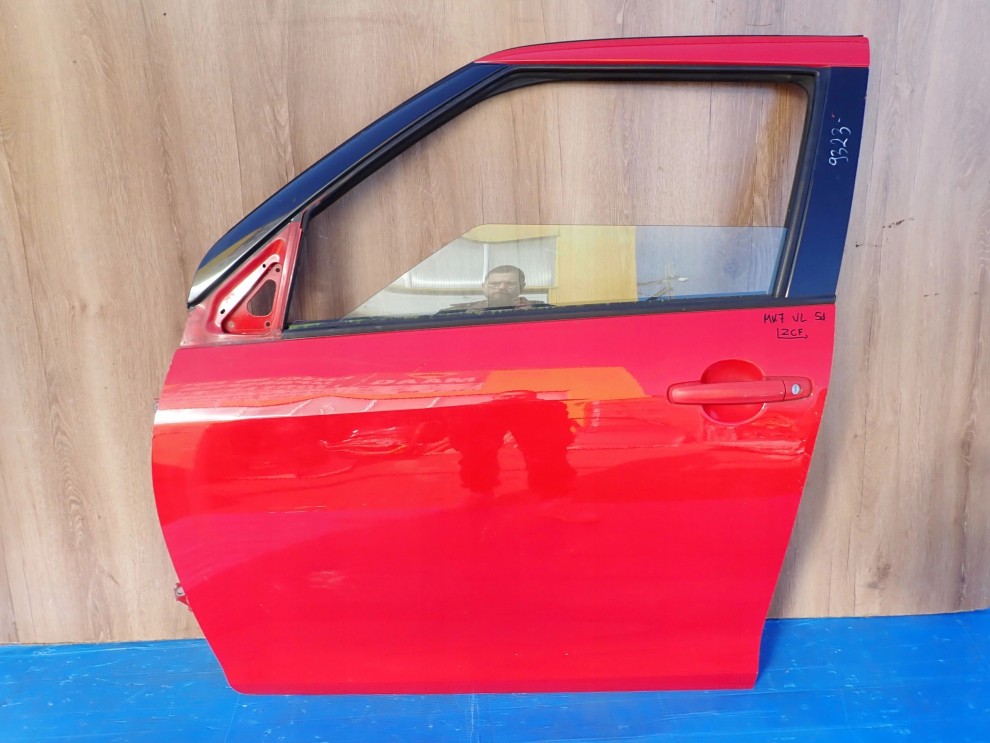 SUZUKI SWIFT MK7 5d 10-16 DRZWI PRZEDNIE LEWE ZCF 1/15