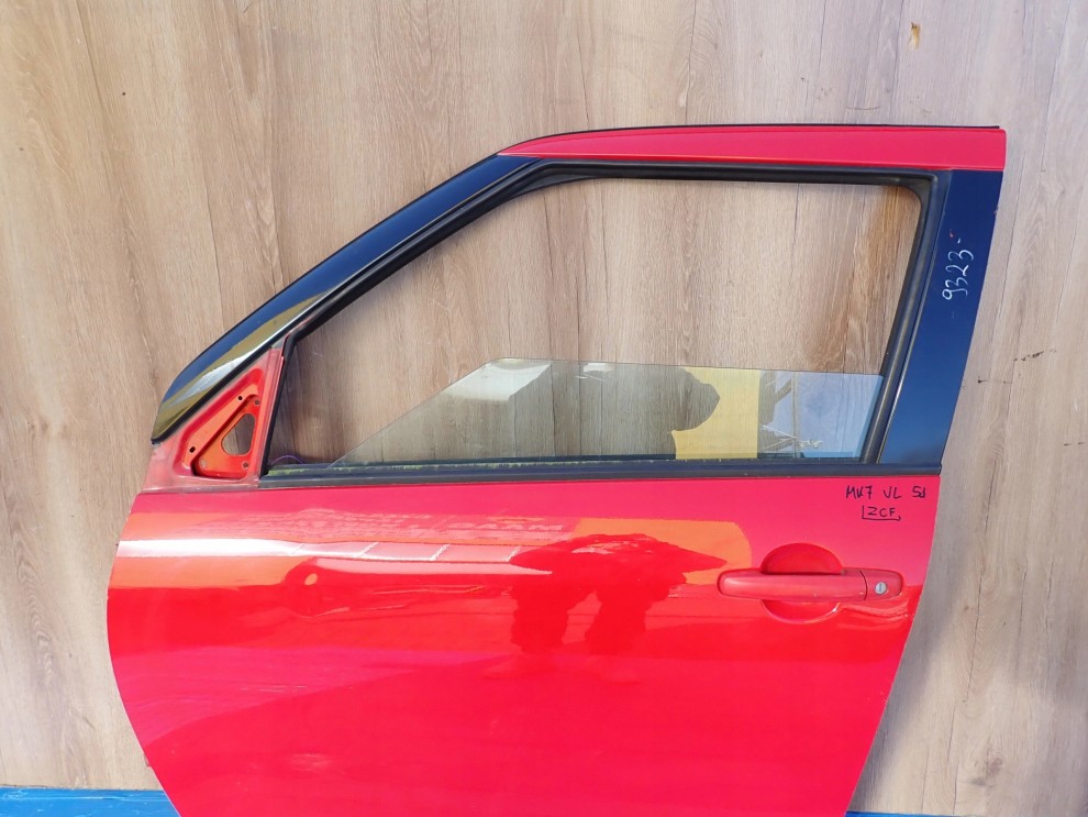 SUZUKI SWIFT MK7 5d 10-16 DRZWI PRZEDNIE LEWE ZCF 2/15