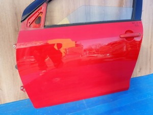 SUZUKI SWIFT MK7 5d 10-16 DRZWI PRZEDNIE LEWE ZCF 9/15 MINIATURA