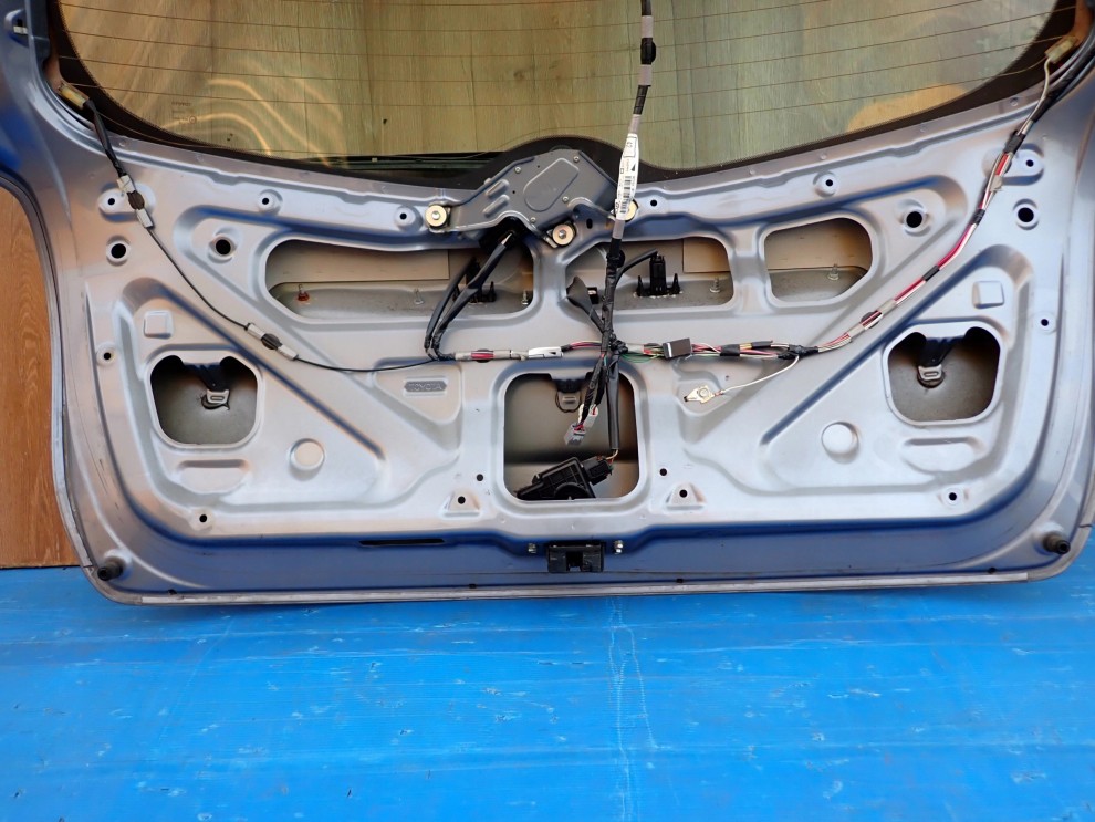 TOYOTA VERSO 09-13 KLAPA BAGAŻNIKA SZYBA TYLNA 8T4 14/15