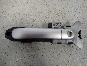 NISSAN NOTE E11 06-12 KLAMKA DRZWI PRZEDNIA LEWA