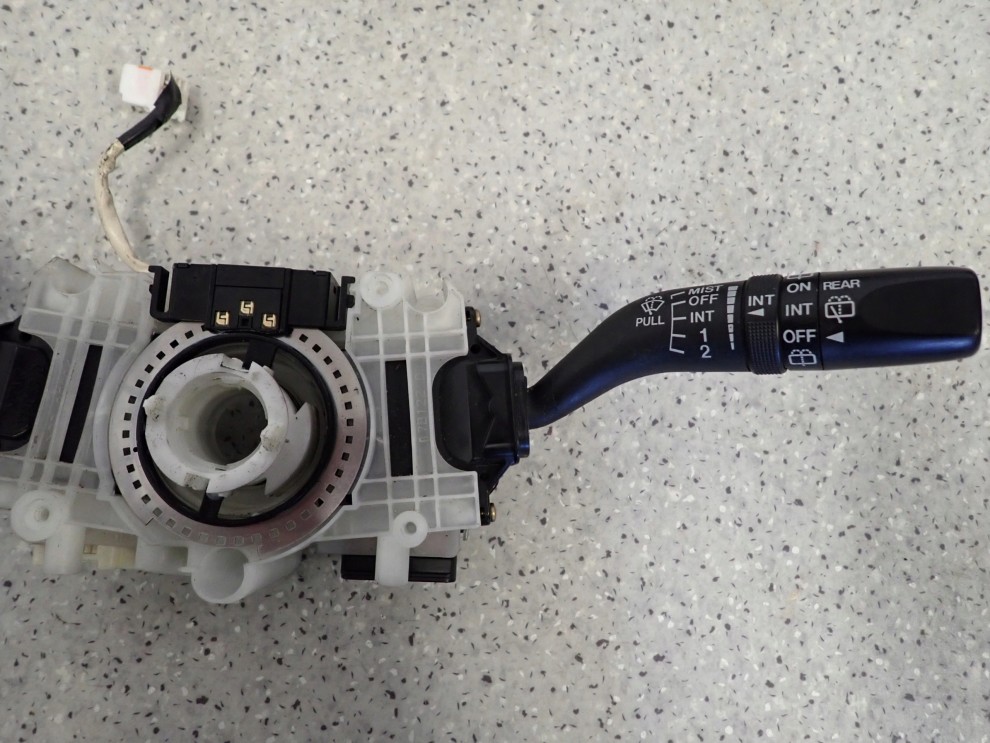 MAZDA 6 MAZDA6 GG 02-07 PRZEŁĄCZNIK ŚWIATEŁ WYCIERACZEK ZESPOLONY 3/4