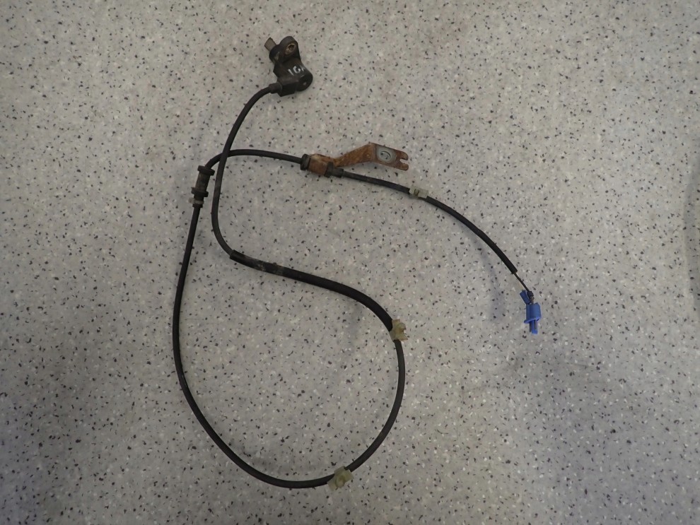 SUZUKI IGNIS 04-08 CZUJNIK ABSU TYLNY PRAWY 2WD 1/3