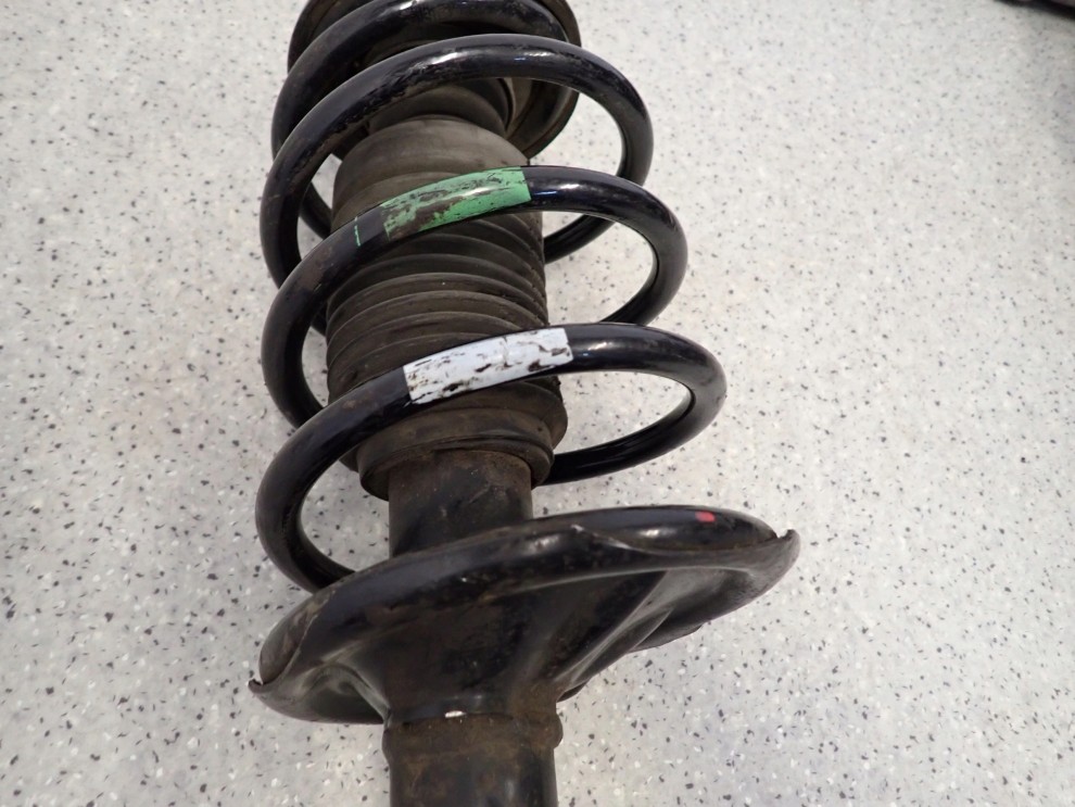 NISSAN ALMERA N16 DIESEL 00-06 AMORTYZATOR PRZEDNI PRAWY 4/5