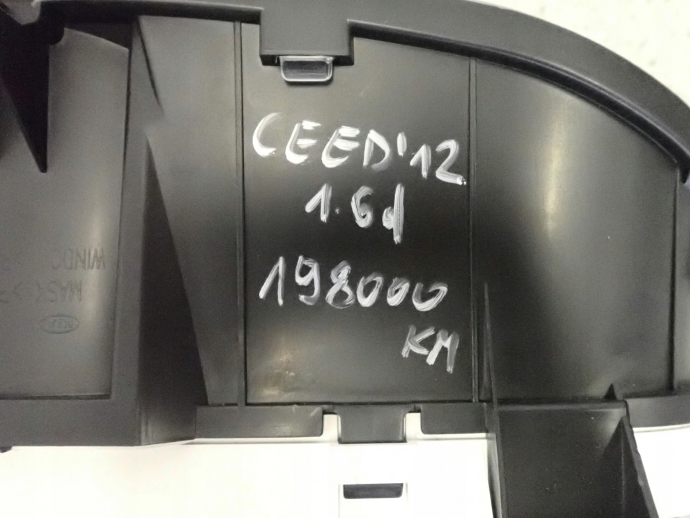 KIA CEED CRDI 09-12 ZEGARY LICZNIK LIFT 6/9