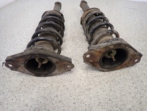 NISSAN ALMERA N16 00-06 AMORTYZATOR TYLNY 4/4 MINIATURA