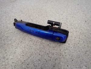 SUZUKI SX4 06-13 KLAMKA DRZWI PRZEDNIA LEWA 2/9 MINIATURA