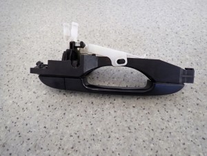 HYUNDAI i30 07-12 KLAMKA DRZWI TYLNA PRAWA 6/6 MINIATURA