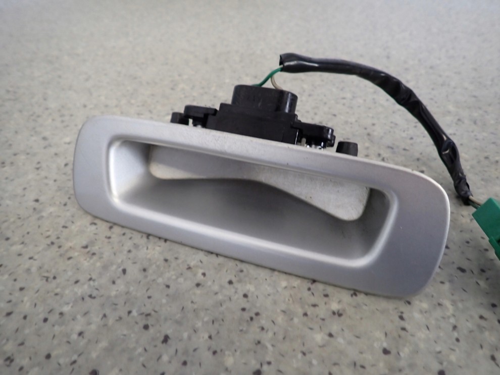 SUZUKI SWIFT MK6 04- KLAMKA TYLNEJ KLAPY SWITCH 3/7