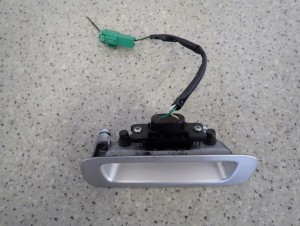 SUZUKI SWIFT MK6 04- KLAMKA TYLNEJ KLAPY SWITCH 4/7 MINIATURA