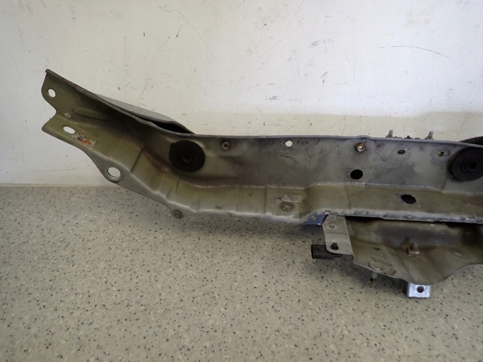 NISSAN NOTE E11 06-11 BELKA GÓRNA PASA PRZEDNIEGO 4/6