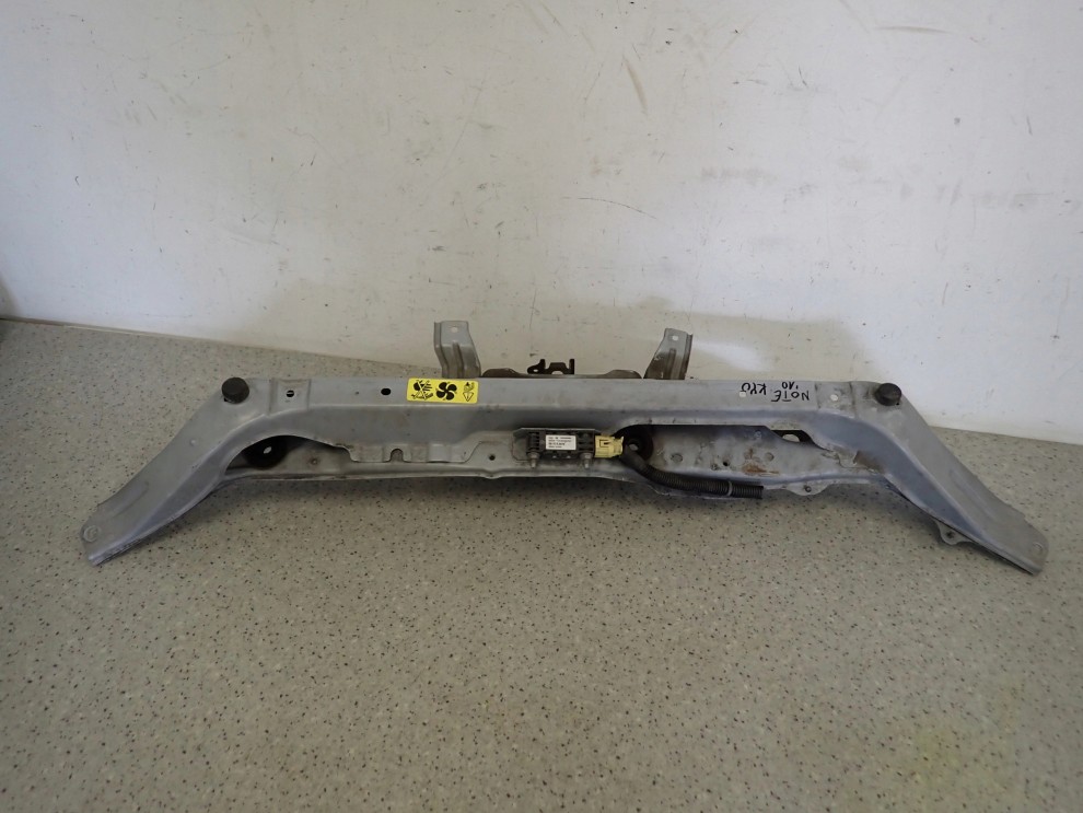 NISSAN NOTE E11 06-11 BELKA GÓRNA PASA PRZEDNIEGO 6/6