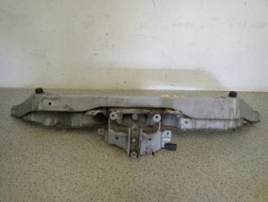 NISSAN NOTE E11 06-11 BELKA GÓRNA PASA PRZEDNIEGO 1/6 MINIATURA