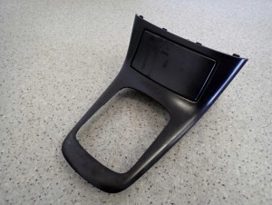 AVENSIS T25 03- SCHOWEK MIESZEK POPIELNICZKA ZAPALNICZKA 6/9 MINIATURA