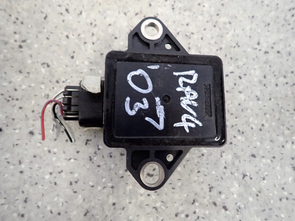 TOYOTA RAV 4 01-05 CZUJNIK TORU JAZDY ESP 3/3