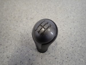 NISSAN NOTE E11 06- GAŁKA ZMIANY BIEGÓW 3/5 MINIATURA