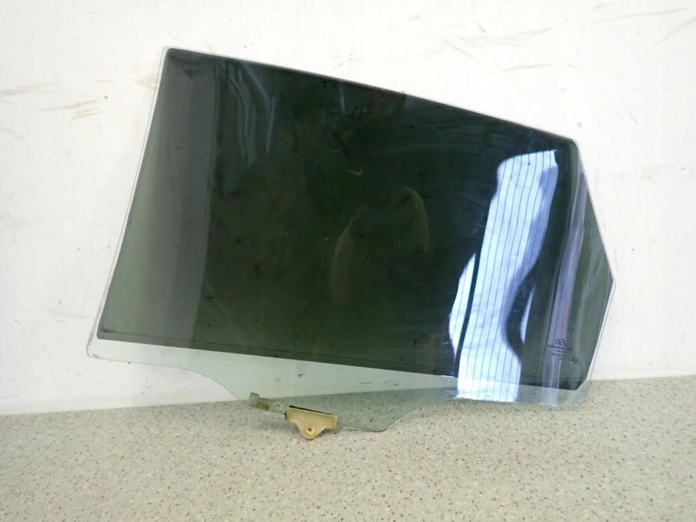 HYUNDAI i30 HB 07-12 SZYBA DRZWI TYLNA PRAWA 3/3