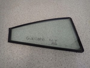 SUZUKI GRAND VITARA I XL7 99-05 SZYBA TYLNA PRAWA 2/3 MINIATURA