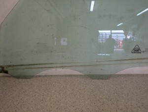 HYUNDAI IX20 09- SZYBA DRZWI PRZEDNIA LEWA 2/3 MINIATURA