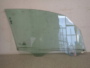 HYUNDAI IX20 09- SZYBA DRZWI PRZEDNIA LEWA 3/3 MINIATURA