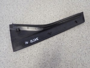 HONDA JAZZ III 08- LISTWA DRZWI TYLNYCH PRAWYCH PION 7/8 MINIATURA