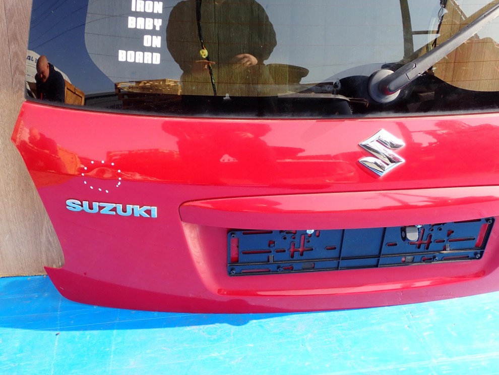 SUZUKI SX4 06-13 KLAPA BAGAŻNIKA SZYBA TYLNA ZCF 7/15