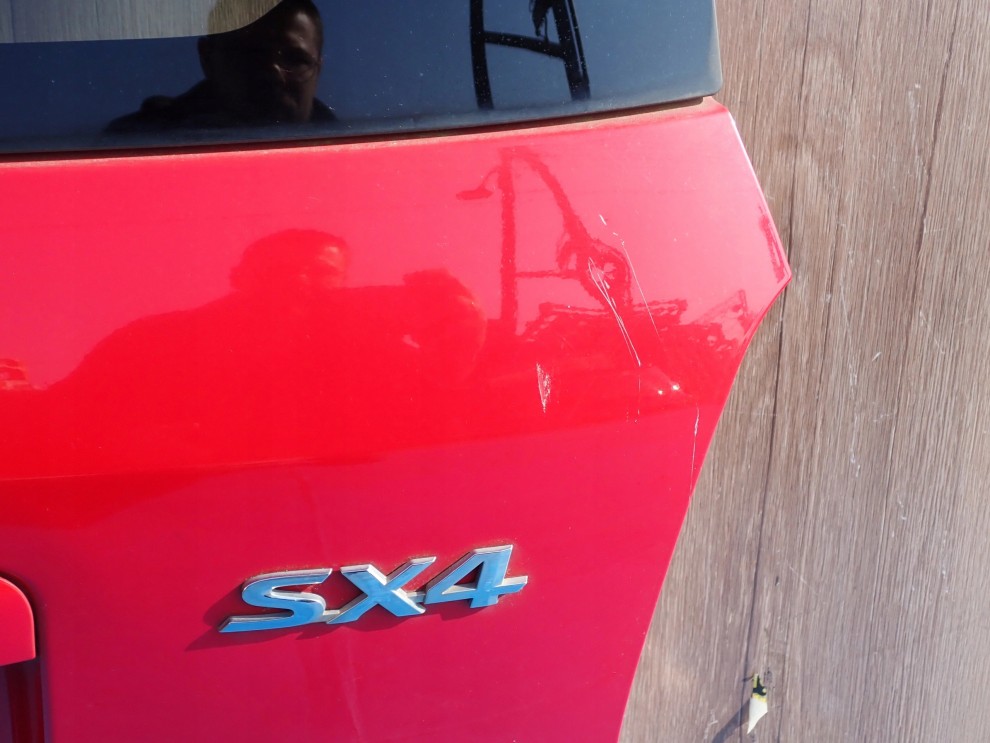 SUZUKI SX4 06-13 KLAPA BAGAŻNIKA SZYBA TYLNA ZCF 11/15